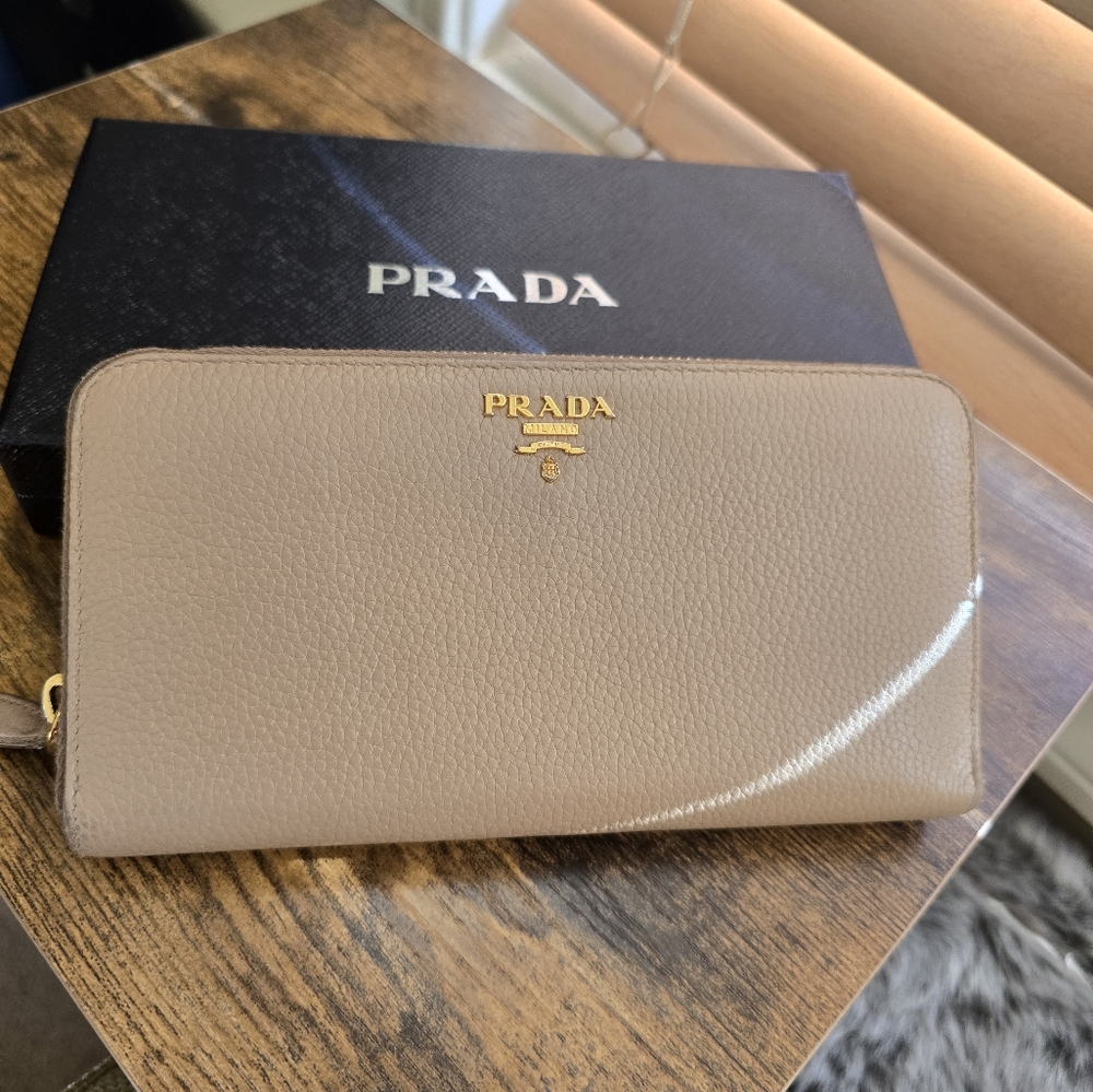 Prada Tan Leather Wallet - Picture 3 of 11